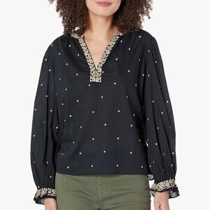 $169 Velvet by Graham & Spencer Ania Embroidered Boho Top size XS black Vneck
